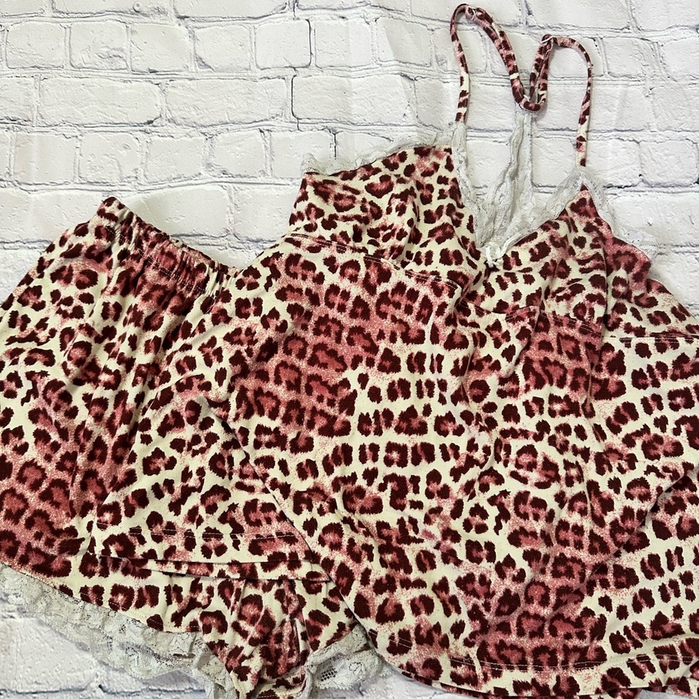 Badgley Mischka Leopard Print Women's Sleepwear Set